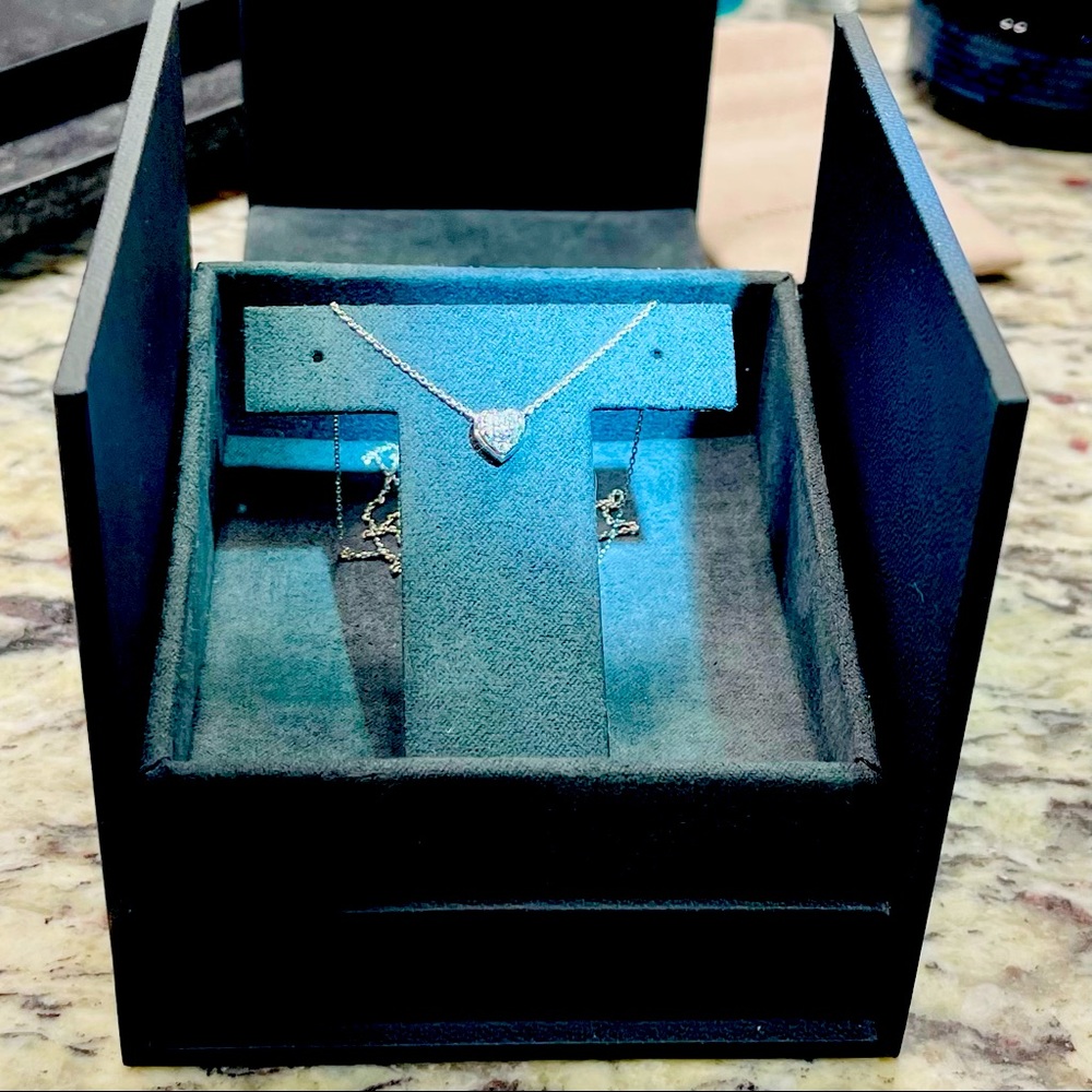 Roberto Coin tiny treasures diamond necklace